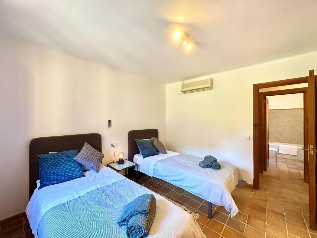Tofol Villa
